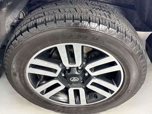 Used 2022 Toyota 4Runner Limited image 36