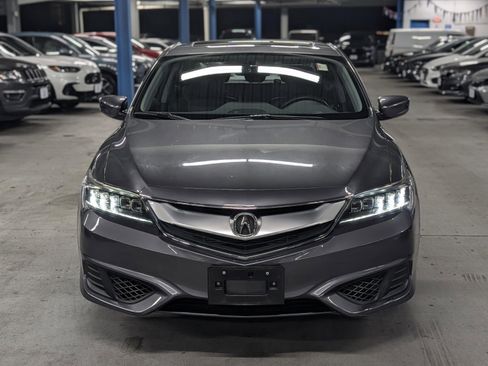 Used 2017 Acura ILX image 2