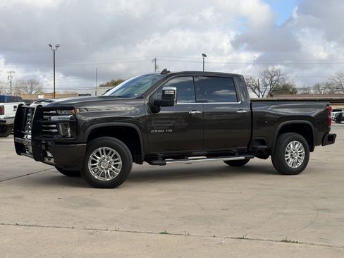 Used 2020 Chevrolet Silverado 2500 High Country w/ Z71 Off-Road Package image 1