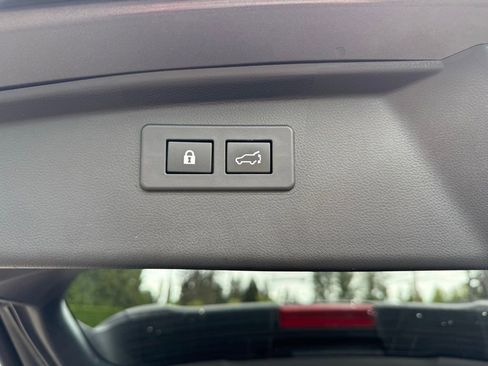 Used 2020 Subaru Outback Limited XT AWD/4WD image 12
