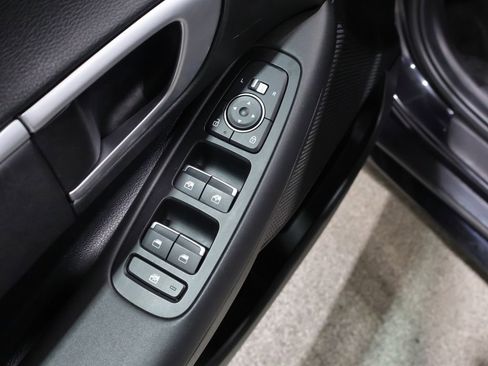 Used 2025 Hyundai Sonata SEL FWD image 13