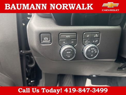 Used 2026 GMC Sierra 1500 Elevation w/ Elevation Premium Package AWD/4WD image 14