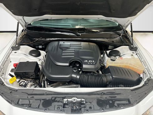 Used 2023 Chrysler 300 Touring image 28