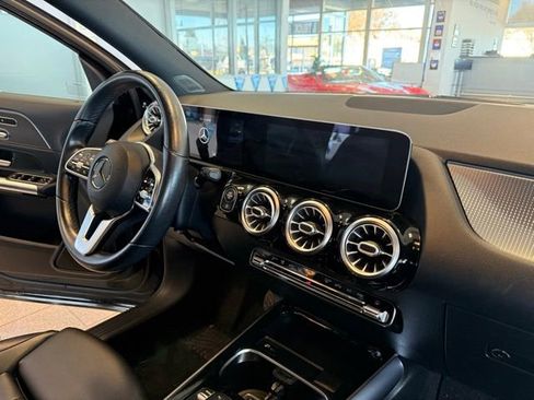 Used 2021 Mercedes-Benz GLA 250 4MATIC image 27