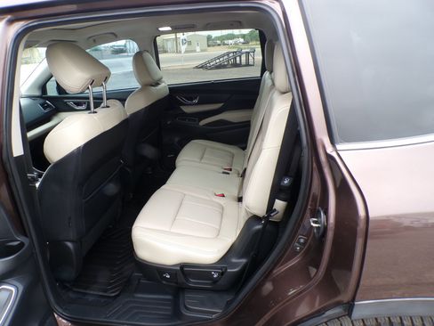 Used 2020 Subaru Ascent Limited w/ Technology Package AWD/4WD image 16