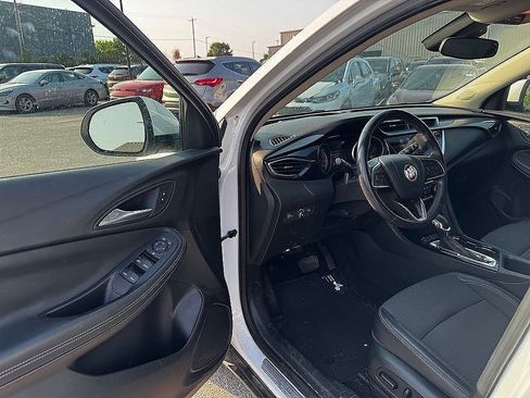 Used 2021 Buick Encore GX Preferred w/ Cold Weather Comfort Package FWD image 13