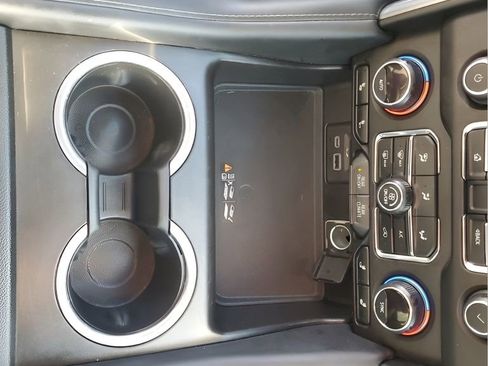 Used 2021 Chevrolet Tahoe Z71 w/ Luxury Package image 36