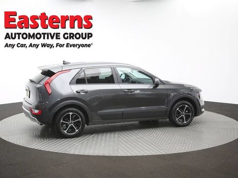 Used 2025 Kia Niro LX FWD image 40