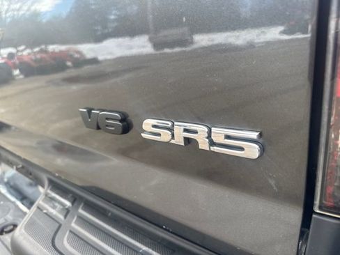 Used 2011 Toyota Tacoma 4x4 Double Cab w/ SR5 Pkg #2 image 10