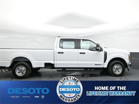 New 2025 Ford F250 XL w/ XL Chrome Package image 9