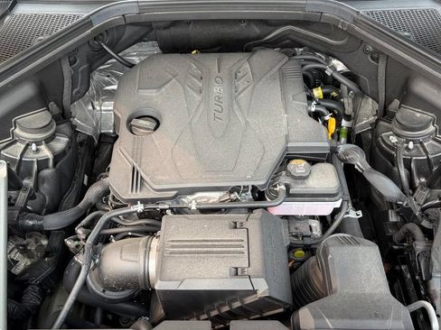 Certified 2026 Genesis GV80 2.5T Advanced AWD/4WD image 8