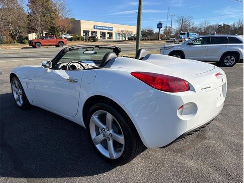 Used 2006 Pontiac Solstice Convertible w/ Premium Package image 4