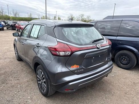 Used 2021 Nissan Kicks SV FWD image 7