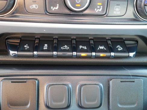 Used 2018 GMC Sierra 1500 SLT image 33
