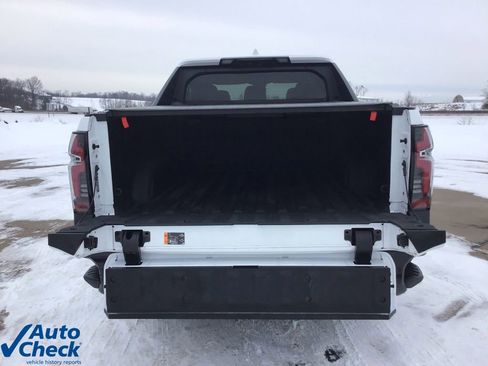 Used 2025 Chevrolet Silverado EV RST image 6