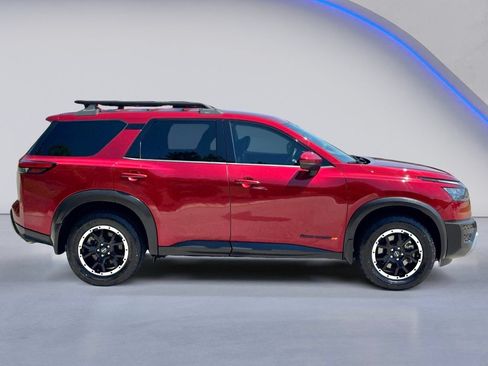 Used 2024 Nissan Pathfinder Rock Creek AWD/4WD image 8