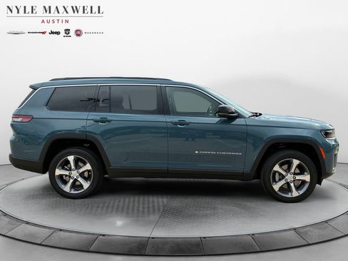 New 2026 Jeep Grand Cherokee L Limited RWD image 17