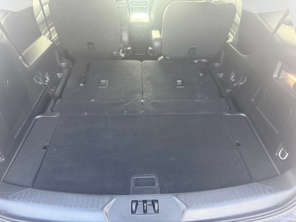 Used 2024 Ford Explorer XLT w/ Equipment Group 202A AWD/4WD image 45