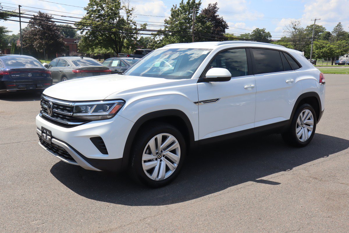 Used 2023 Volkswagen Atlas Cross Sport SE AWD/4WD image 1