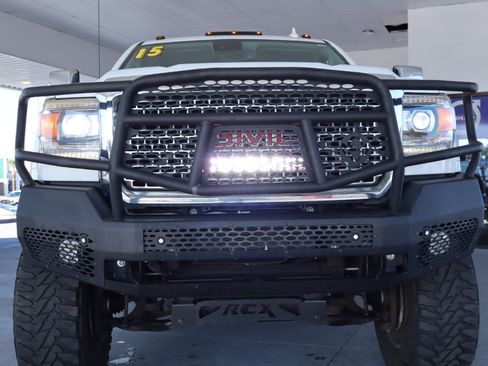 Used 2015 GMC Sierra 3500 Denali w/ Duramax Plus Package image 13