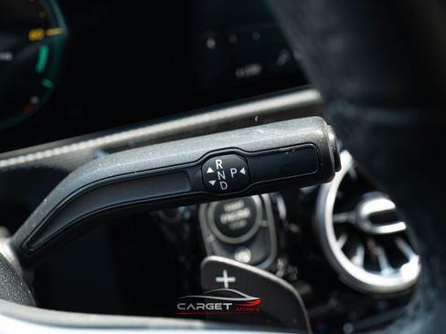Used 2020 Mercedes-Benz CLA 250 w/ Premium Package image 27