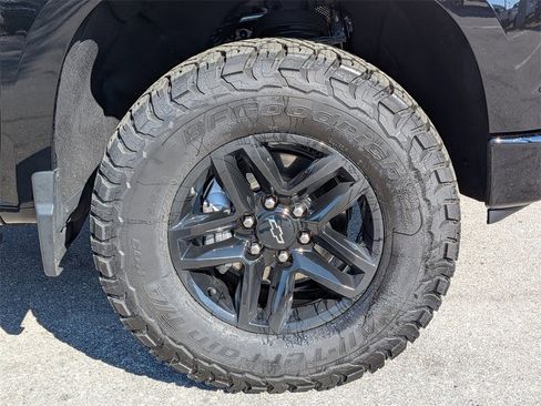 Used 2025 Chevrolet Silverado 1500 LT Trail Boss w/ LT Trail Boss Premium Package image 10