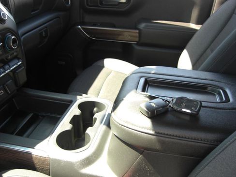 Used 2021 Chevrolet Silverado 1500 RST w/ All Star Edition Plus AWD/4WD image 11