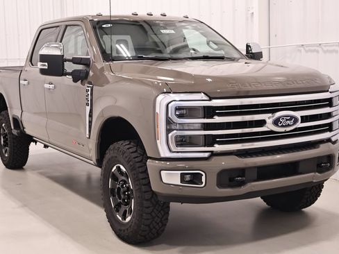 New 2026 Ford F250 Platinum w/ Platinum Plus Package AWD/4WD image 3