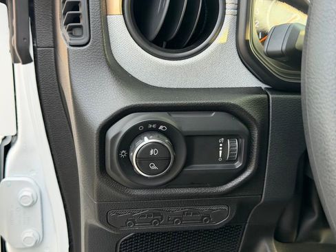 New 2026 Jeep Gladiator Sport image 15