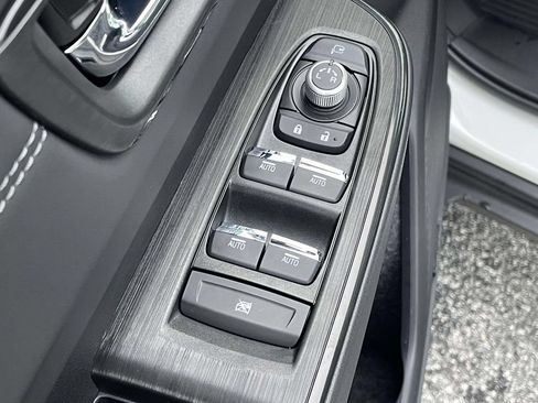 Used 2026 Subaru Outback Touring XT AWD/4WD image 6