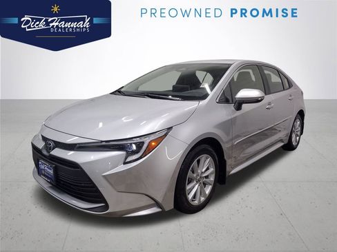 Used 2026 Toyota Corolla XLE image 1