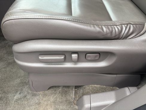 Used 2015 Honda Odyssey Touring image 16