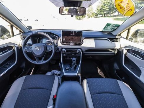 Used 2025 Toyota RAV4 XLE w/ Convenience Package AWD/4WD image 14