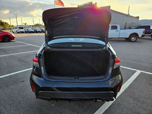 Used 2020 Toyota Corolla SE image 18