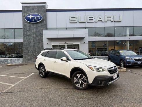 Used 2022 Subaru Outback Limited image 1