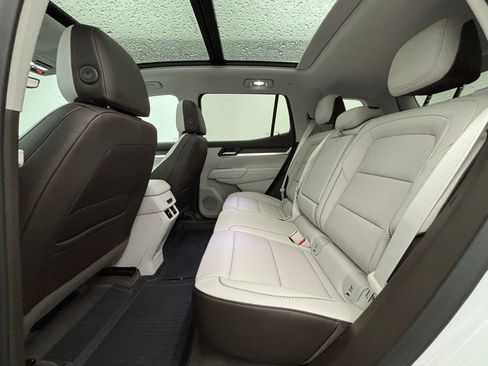 New 2026 GMC Terrain Denali w/ LPO, Black Badging Package image 45