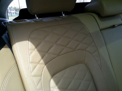 Used 2023 Jaguar F-PACE S image 66