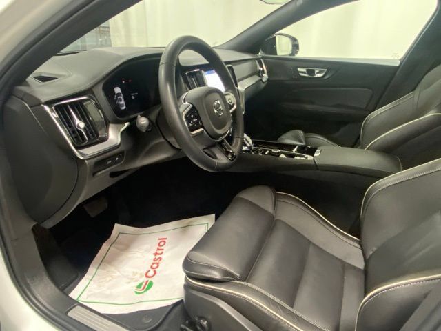 Used 2025 Volvo S60 T8 Ultra AWD/4WD image 10