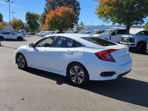 Used 2017 Honda Civic EX-T image 3