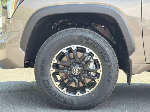 New 2026 Toyota Tundra SR5 AWD/4WD image 7