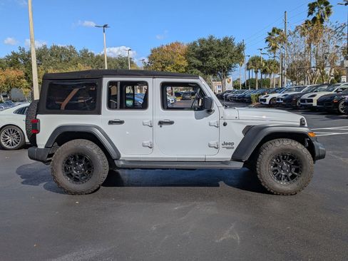 Used 2018 Jeep Wrangler Unlimited Sport S image 6