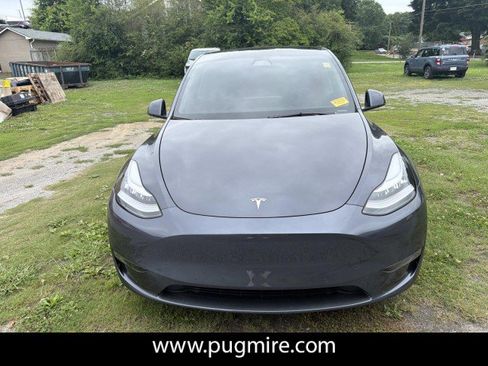 Used 2021 Tesla Model Y Long Range AWD/4WD image 2