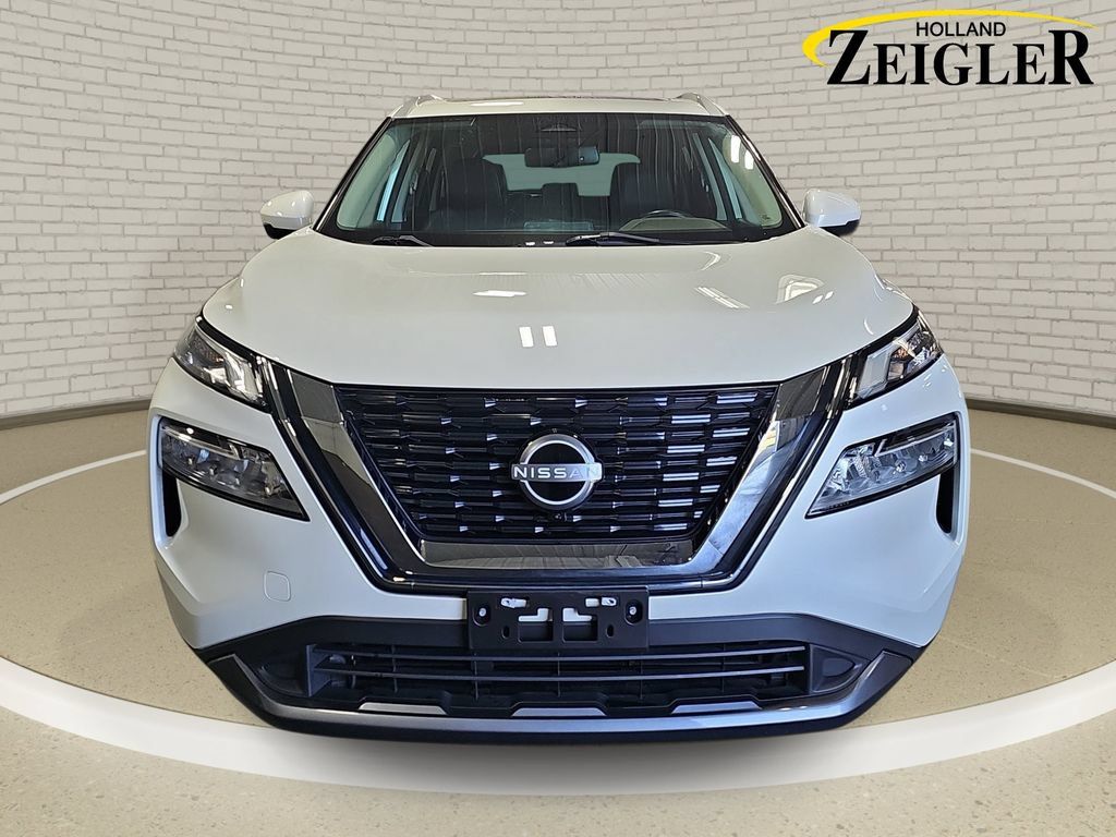 Certified 2023 Nissan Rogue SL AWD/4WD image 2