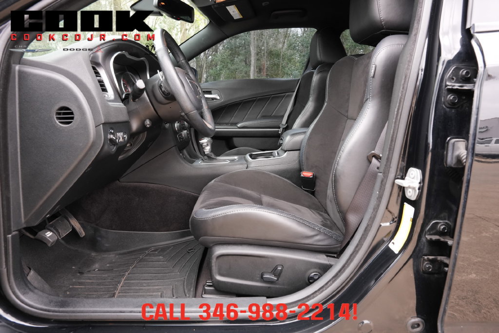 Used 2018 Dodge Charger R/T RWD image 18