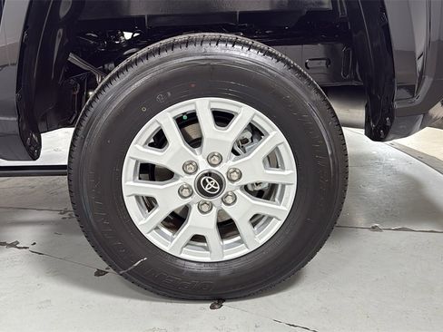 Certified 2025 Toyota Tacoma SR5 image 23