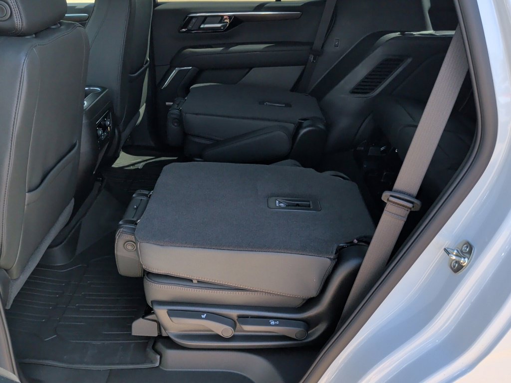 New 2026 Chevrolet Tahoe High Country AWD/4WD image 39