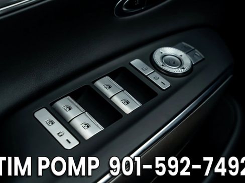 Used 2023 Genesis GV70 2.5T w/ Select Package image 29