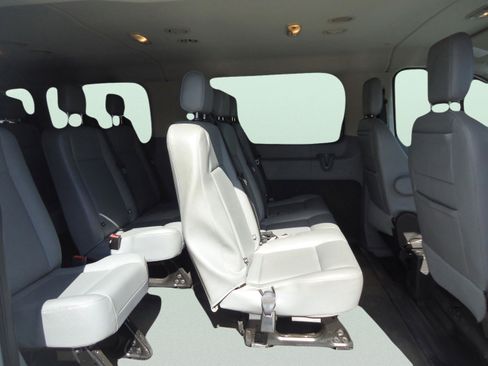 Used 2017 Ford Transit 350 XL RWD image 26