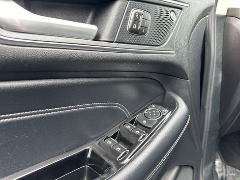 Used 2019 Ford Edge Titanium w/ Equipment Group 301A image 15