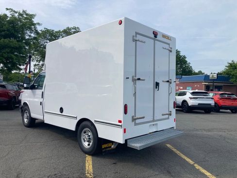 New 2026 Chevrolet Express 3500 w/ Power Convenience Package RWD image 22